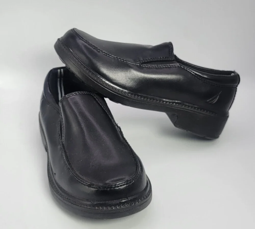 Nautica Little & Big Kids Boys Mitton Slip on Shoes Color Black size 11